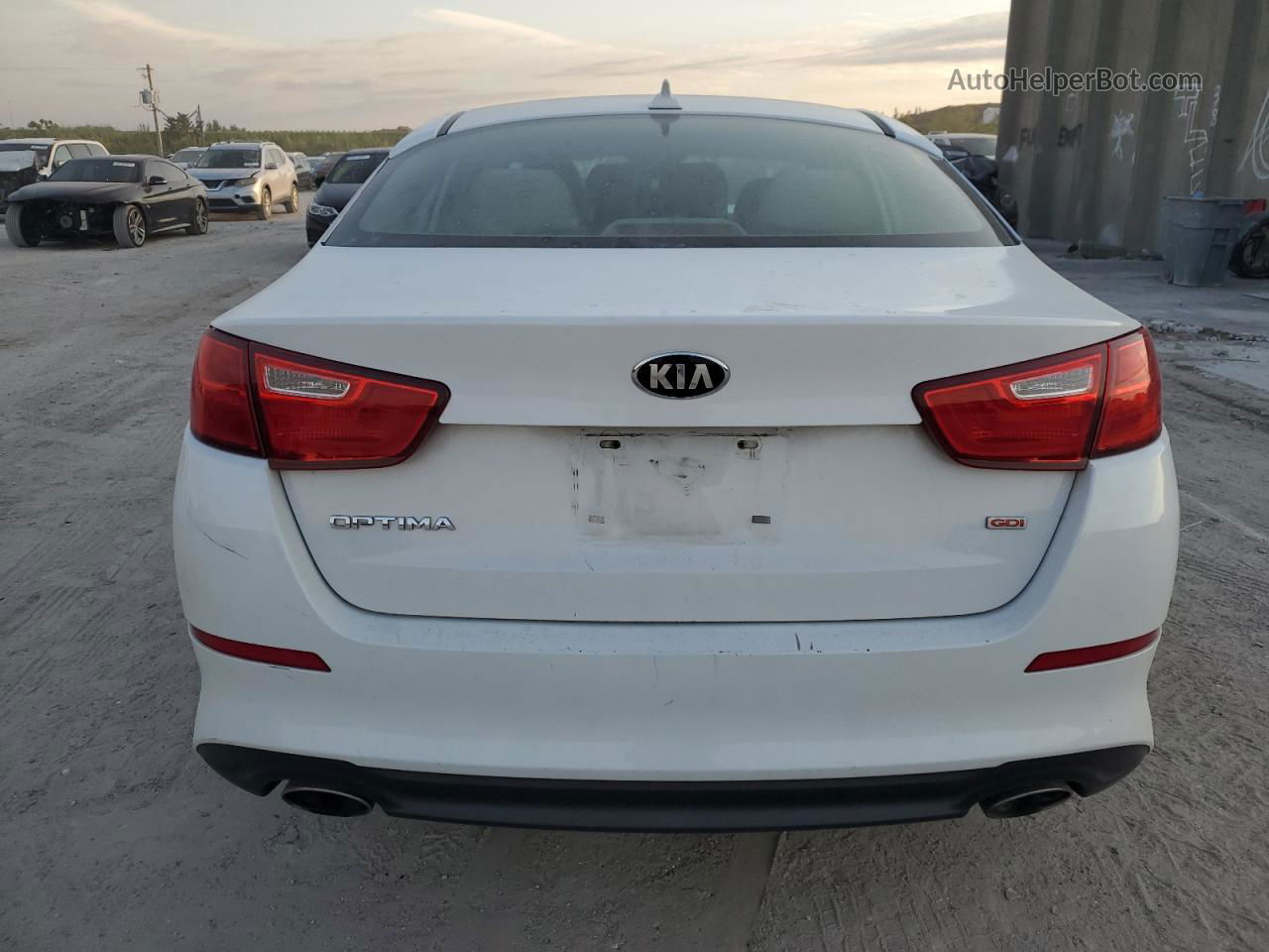 2015 Kia Optima Lx White vin: 5XXGM4A77FG501528