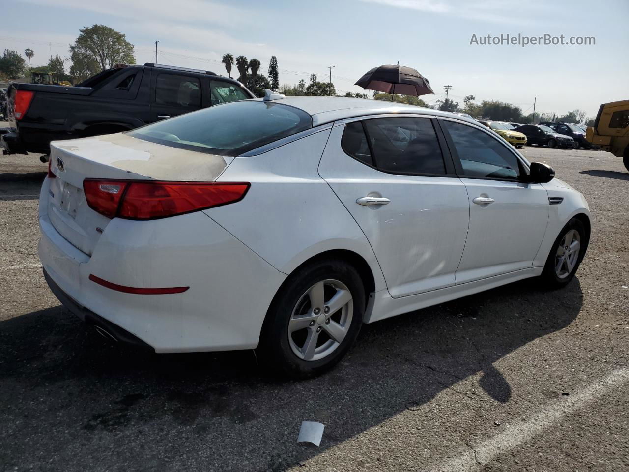 2014 Kia Optima Lx White vin: 5XXGM4A79EG280934