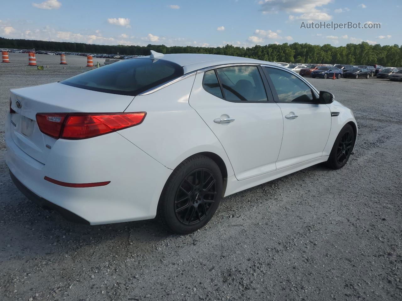 2014 Kia Optima Lx White vin: 5XXGM4A7XEG263060