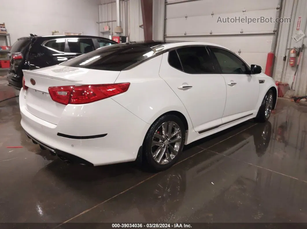 2014 Kia Optima   Белый vin: 5XXGR4A62EG296207