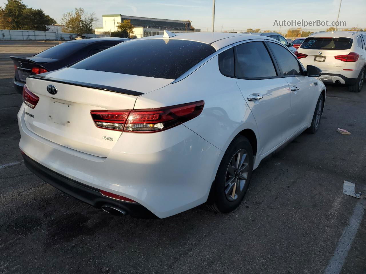 2017 Kia Optima Lx White vin: 5XXGT4L10HG143106