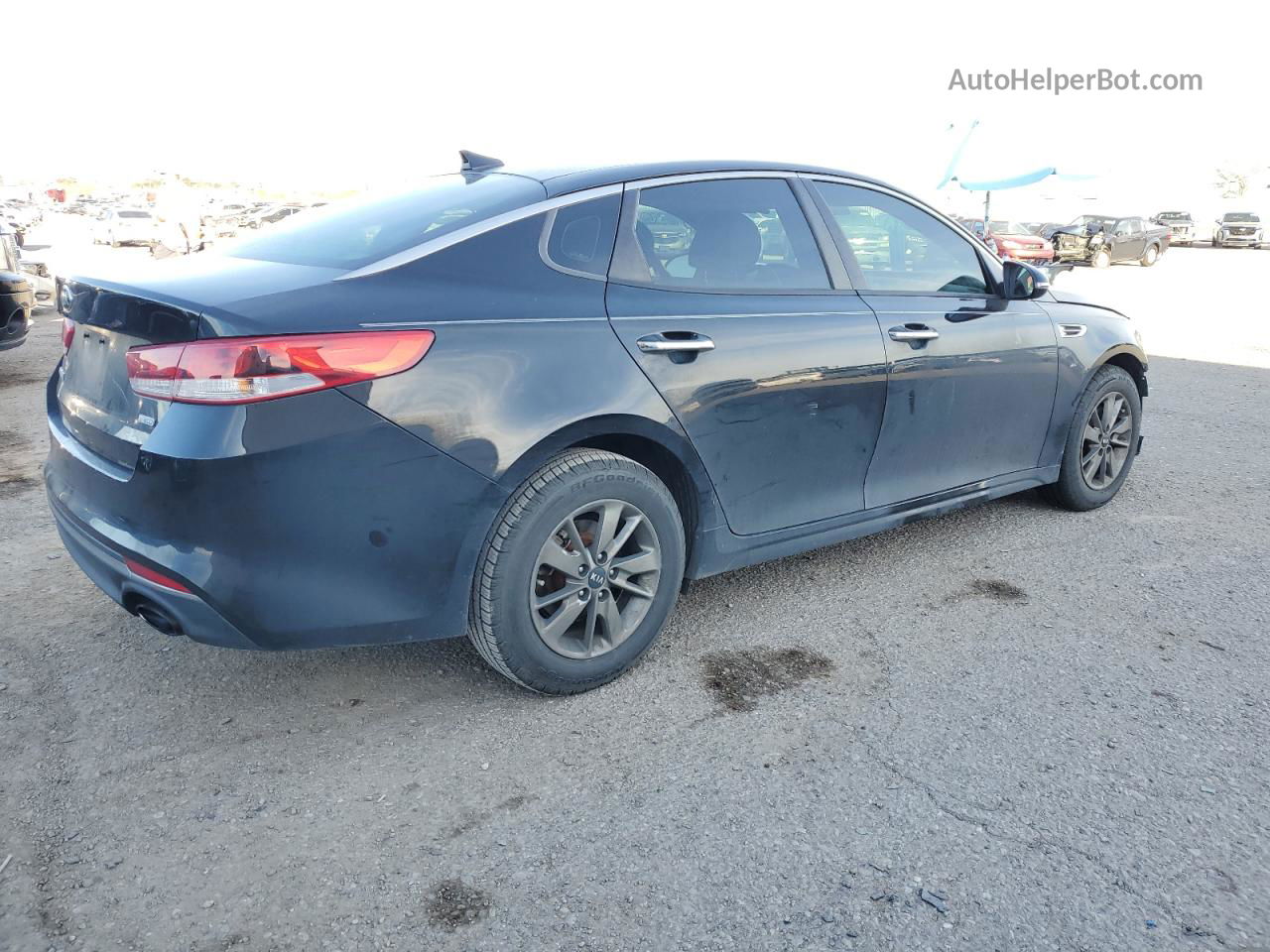 2017 Kia Optima Lx Black vin: 5XXGT4L15HG132344