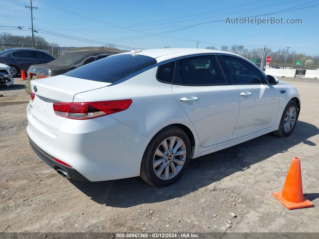 2017 Kia Optima Lx White vin: 5XXGT4L30HG141504