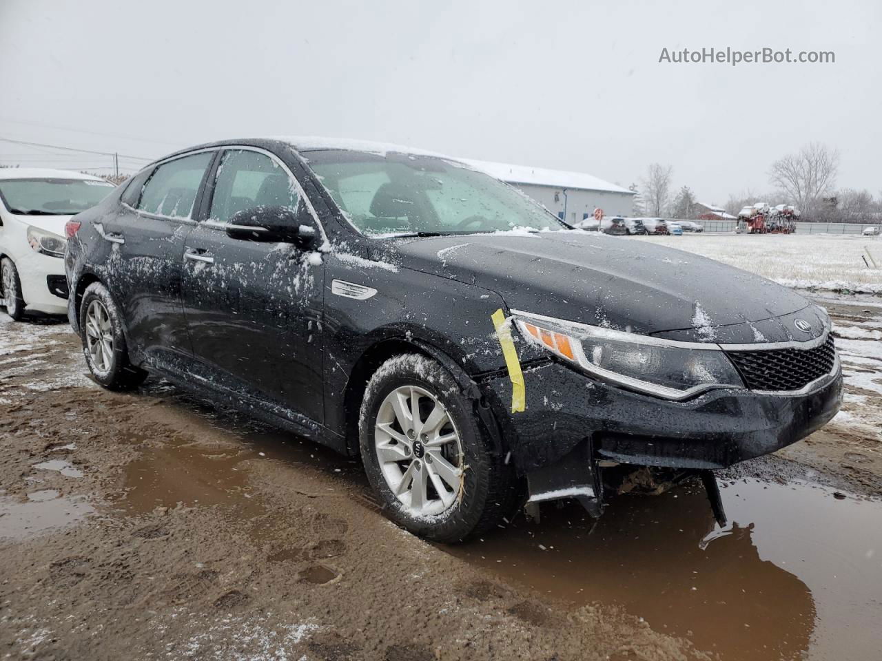 2017 Kia Optima Lx Black vin: 5XXGT4L30HG152910