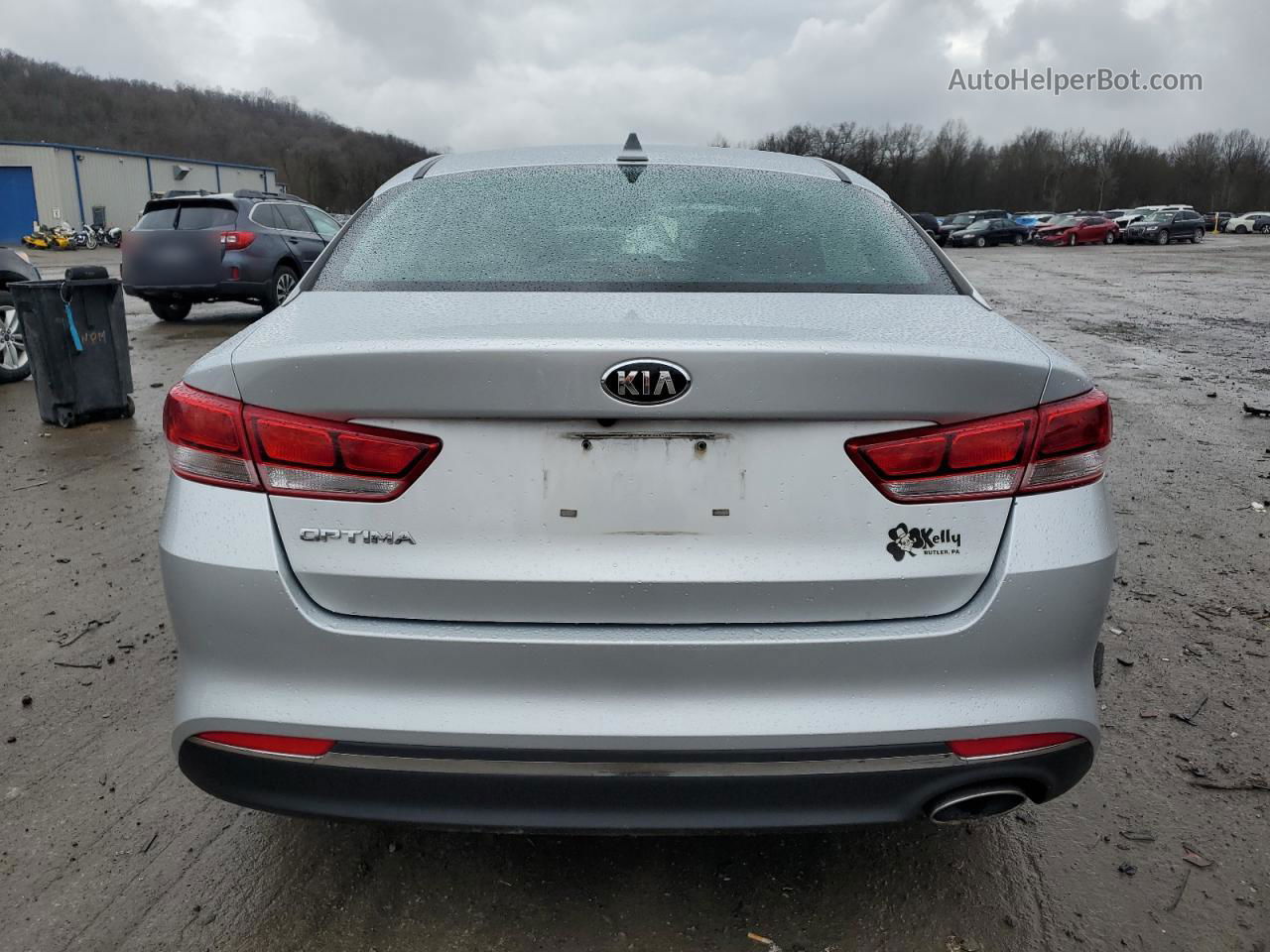 2017 Kia Optima Lx Silver vin: 5XXGT4L30HG163891