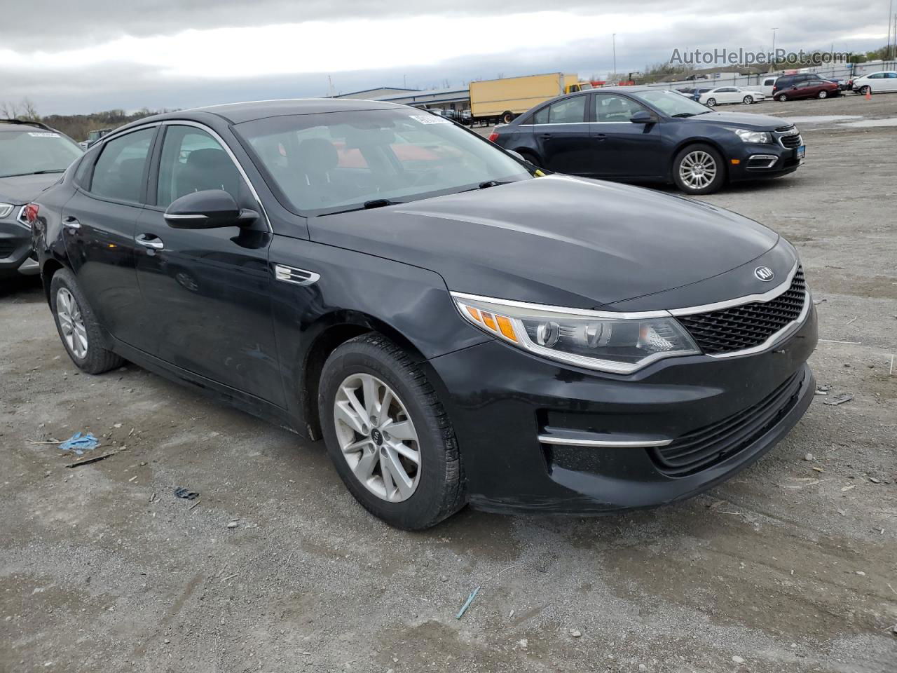 2017 Kia Optima Lx Black vin: 5XXGT4L30HG166712