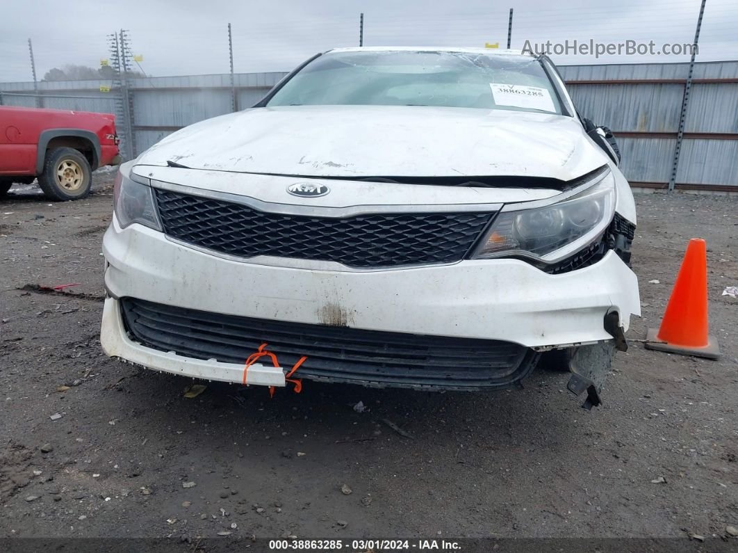 2017 Kia Optima Lx Белый vin: 5XXGT4L30HG167911