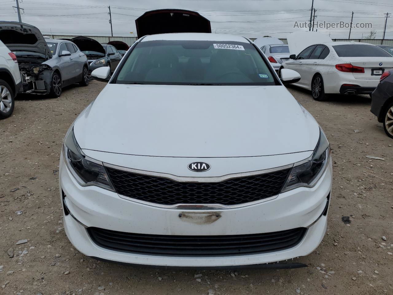 2018 Kia Optima Lx White vin: 5XXGT4L30JG201321