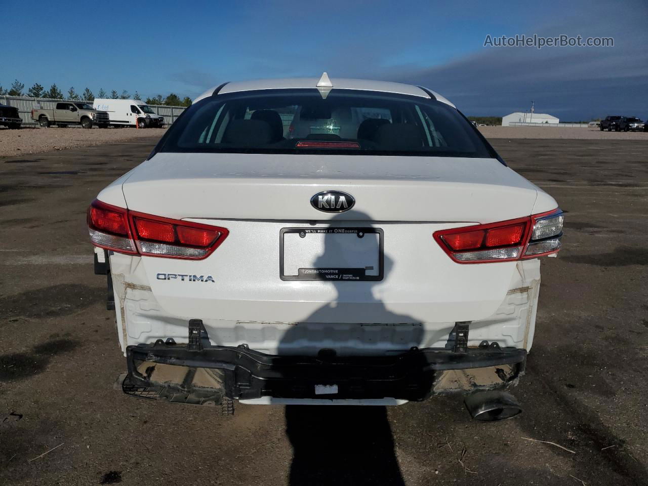 2016 Kia Optima Lx White vin: 5XXGT4L31GG069565