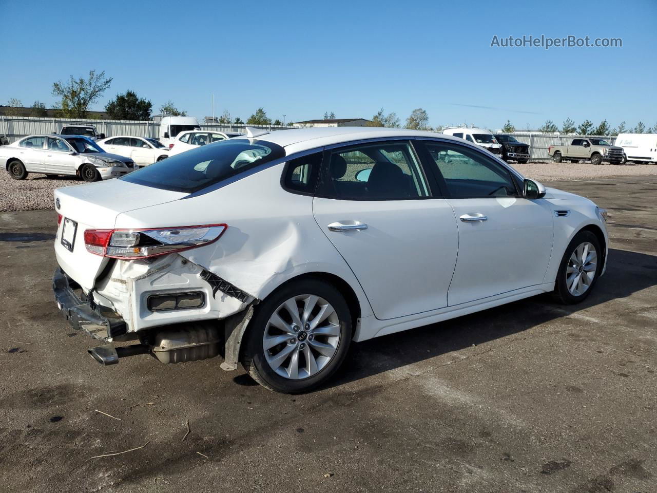 2016 Kia Optima Lx White vin: 5XXGT4L31GG069565