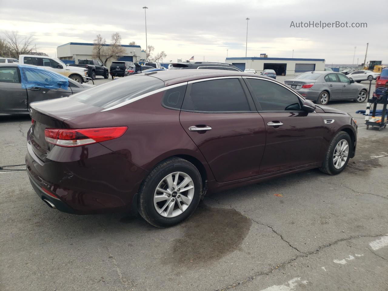 2016 Kia Optima Lx Burgundy vin: 5XXGT4L31GG103214