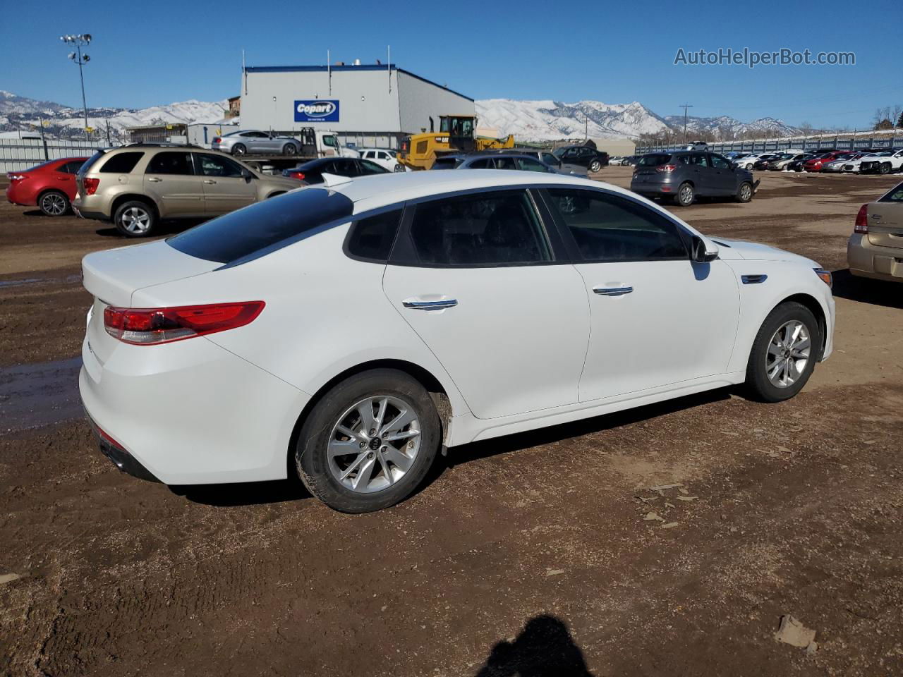 2017 Kia Optima Lx White vin: 5XXGT4L31HG140054