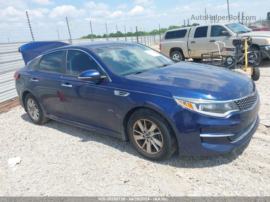 2017 Kia Optima Lx Синий vin: 5XXGT4L31HG170445