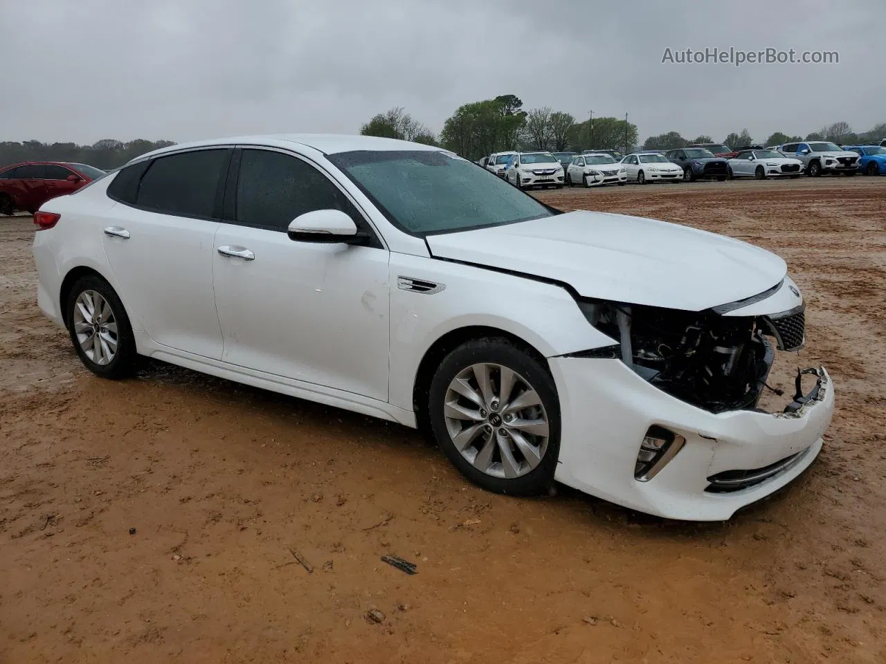 2018 Kia Optima Lx White vin: 5XXGT4L31JG198154