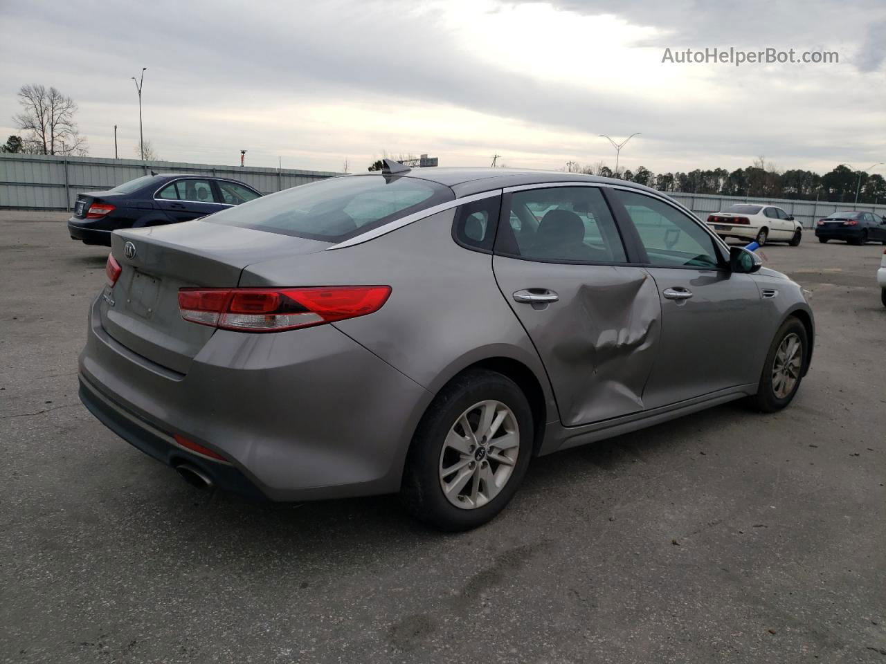 2018 Kia Optima Lx Tan vin: 5XXGT4L31JG208584