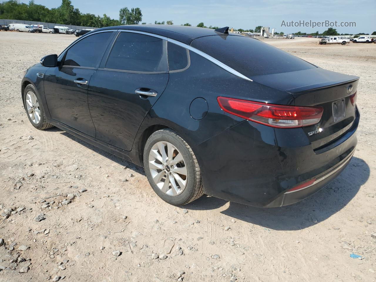 2018 Kia Optima Lx Черный vin: 5XXGT4L31JG211565