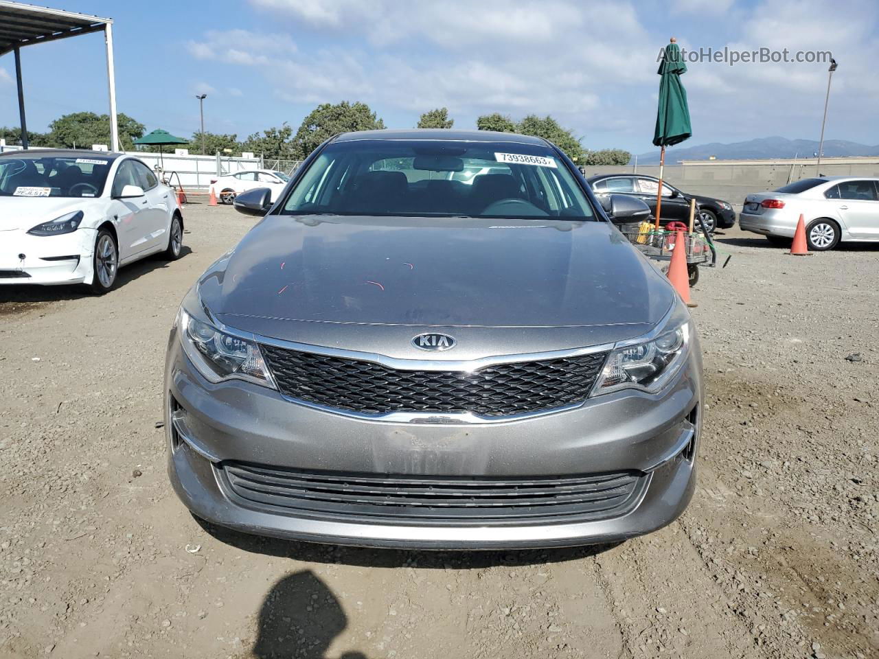 2018 Kia Optima Lx Серый vin: 5XXGT4L31JG215714