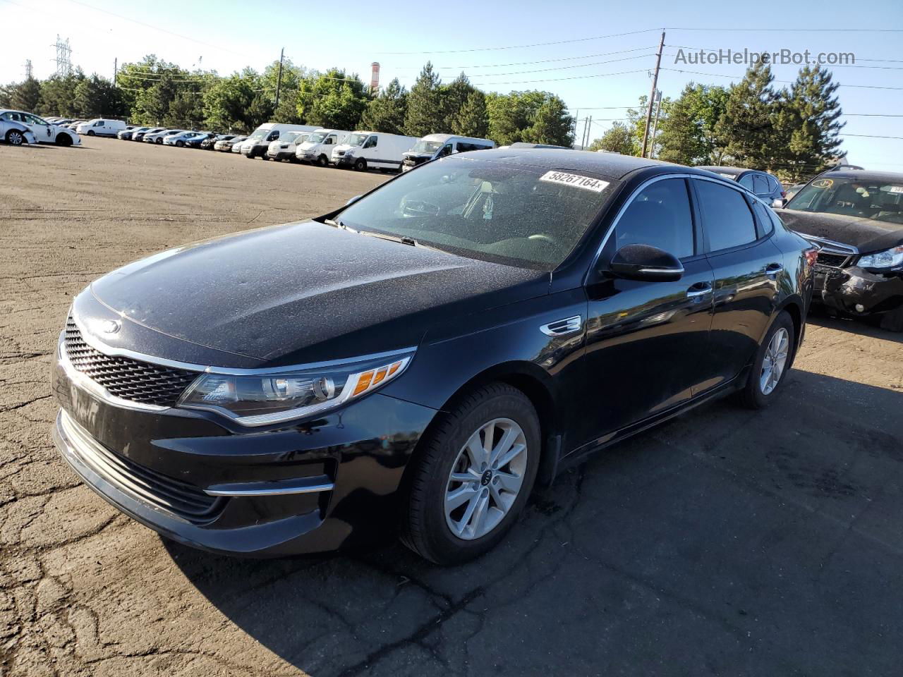 2018 Kia Optima Lx Black vin: 5XXGT4L31JG221657