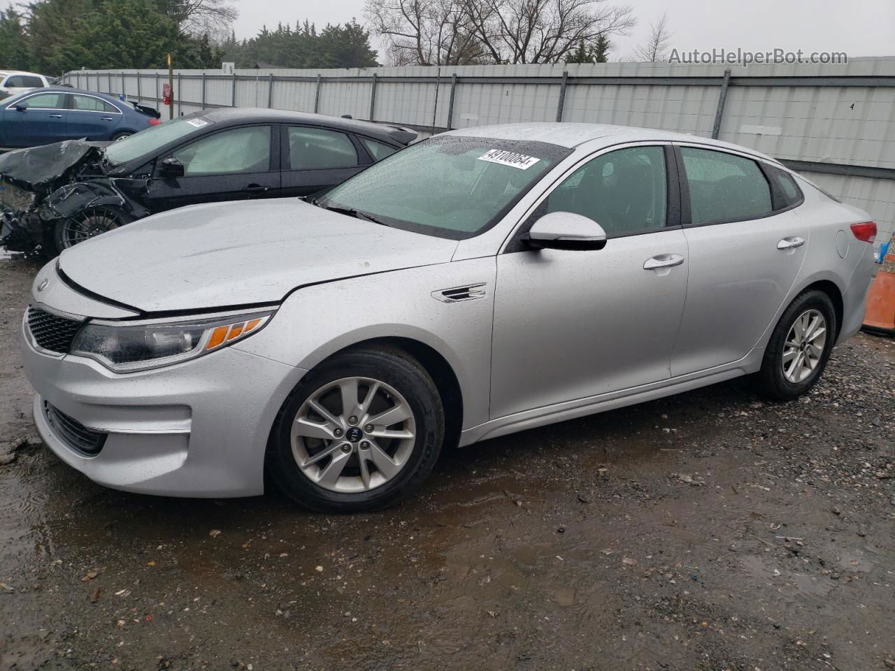 2018 Kia Optima Lx Серебряный vin: 5XXGT4L31JG249460