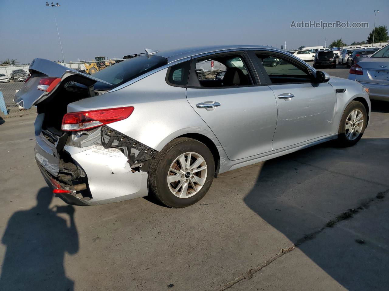 2018 Kia Optima Lx Silver vin: 5XXGT4L32JG180505