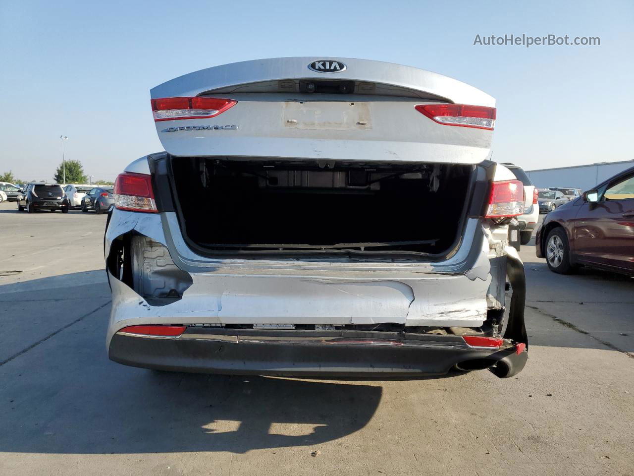 2018 Kia Optima Lx Silver vin: 5XXGT4L32JG180505