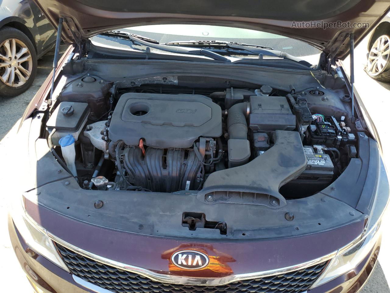 2018 Kia Optima Lx Burgundy vin: 5XXGT4L32JG193951