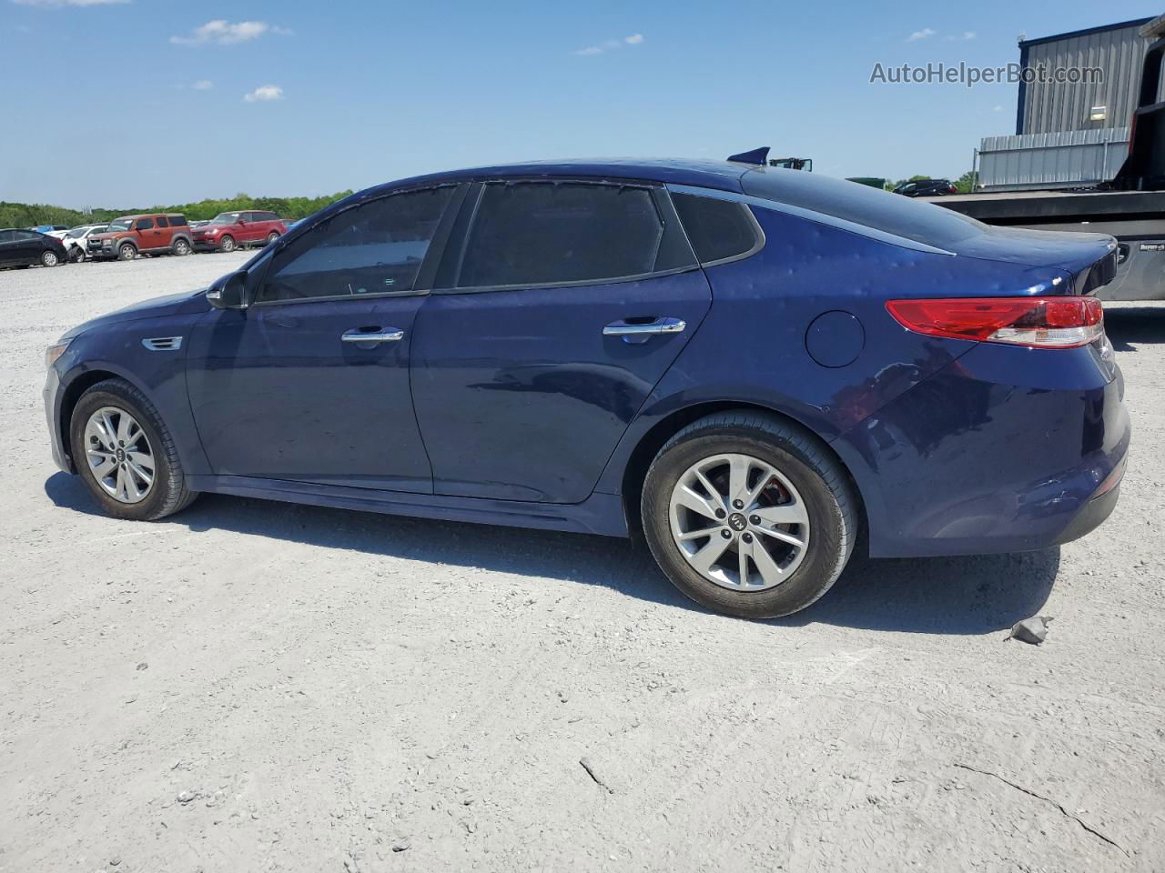 2018 Kia Optima Lx Blue vin: 5XXGT4L32JG211915