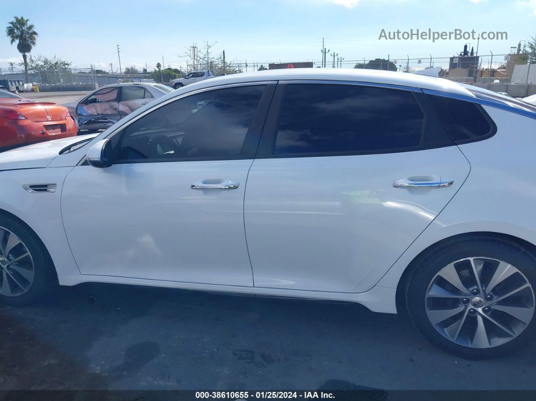 2018 Kia Optima S White vin: 5XXGT4L32JG255137