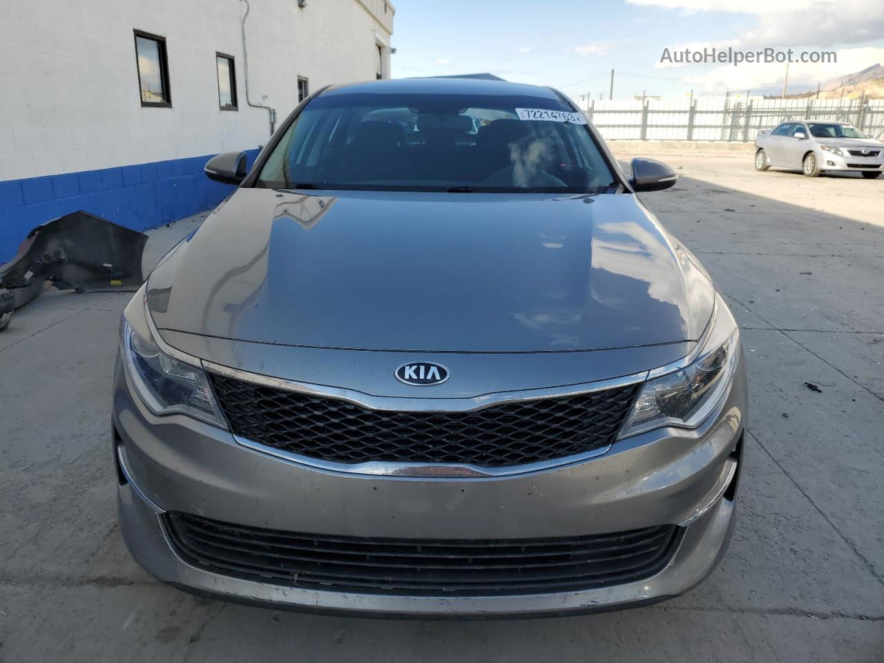 2018 Kia Optima Lx Gray vin: 5XXGT4L32JG269989