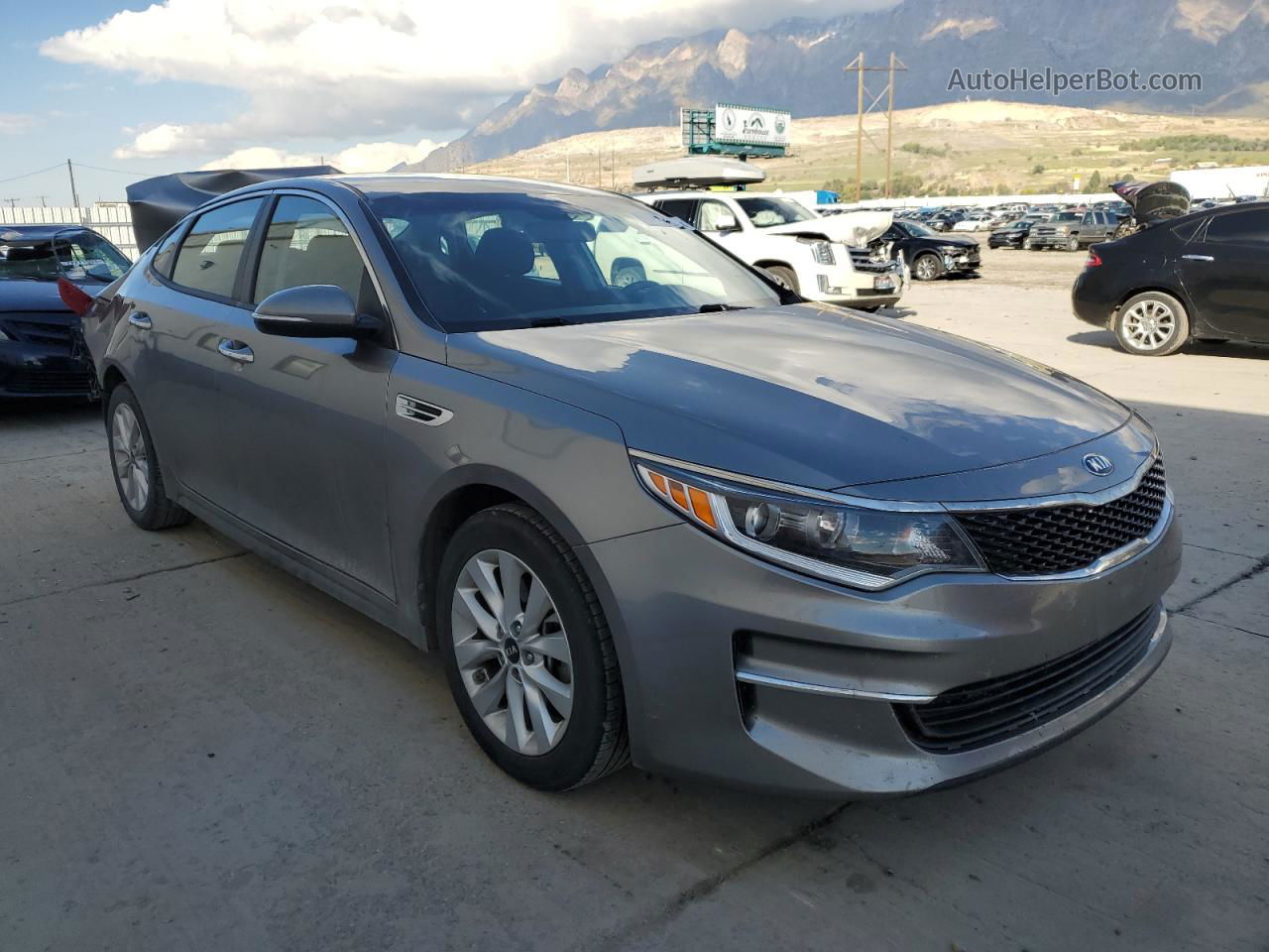 2018 Kia Optima Lx Серый vin: 5XXGT4L32JG269989