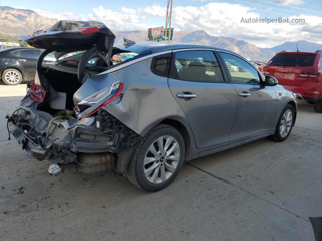 2018 Kia Optima Lx Gray vin: 5XXGT4L32JG269989