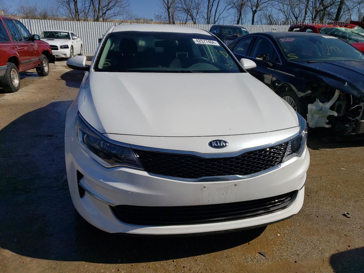 2016 Kia Optima Lx White vin: 5XXGT4L33GG024482