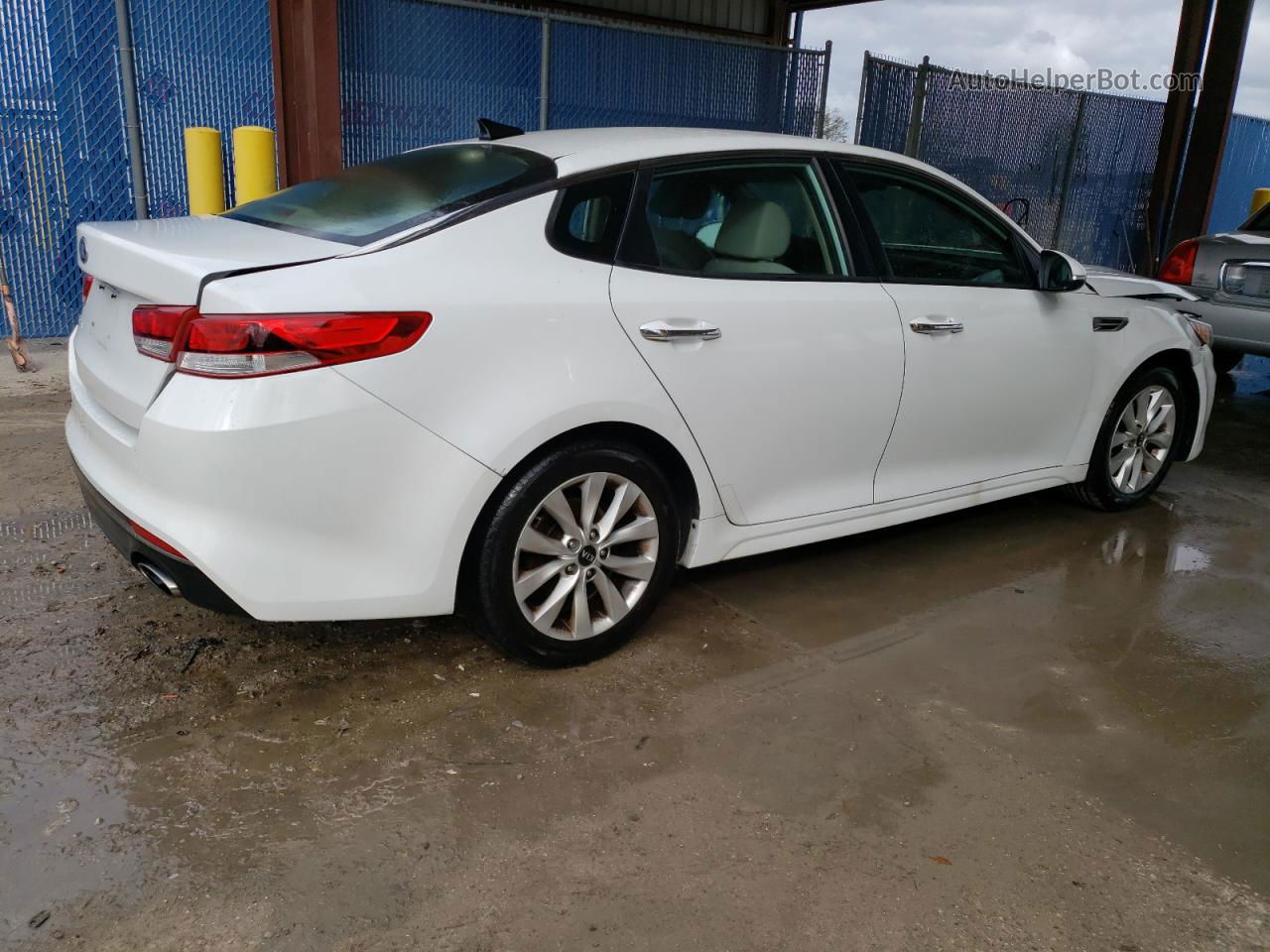 2016 Kia Optima Lx White vin: 5XXGT4L33GG062925