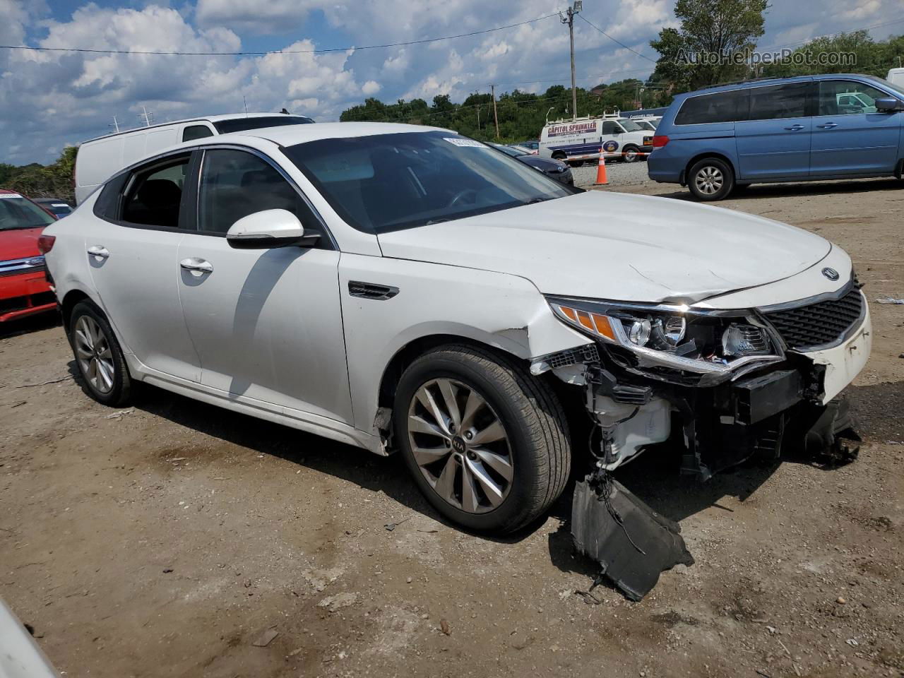 2017 Kia Optima Lx White vin: 5XXGT4L33HG171242