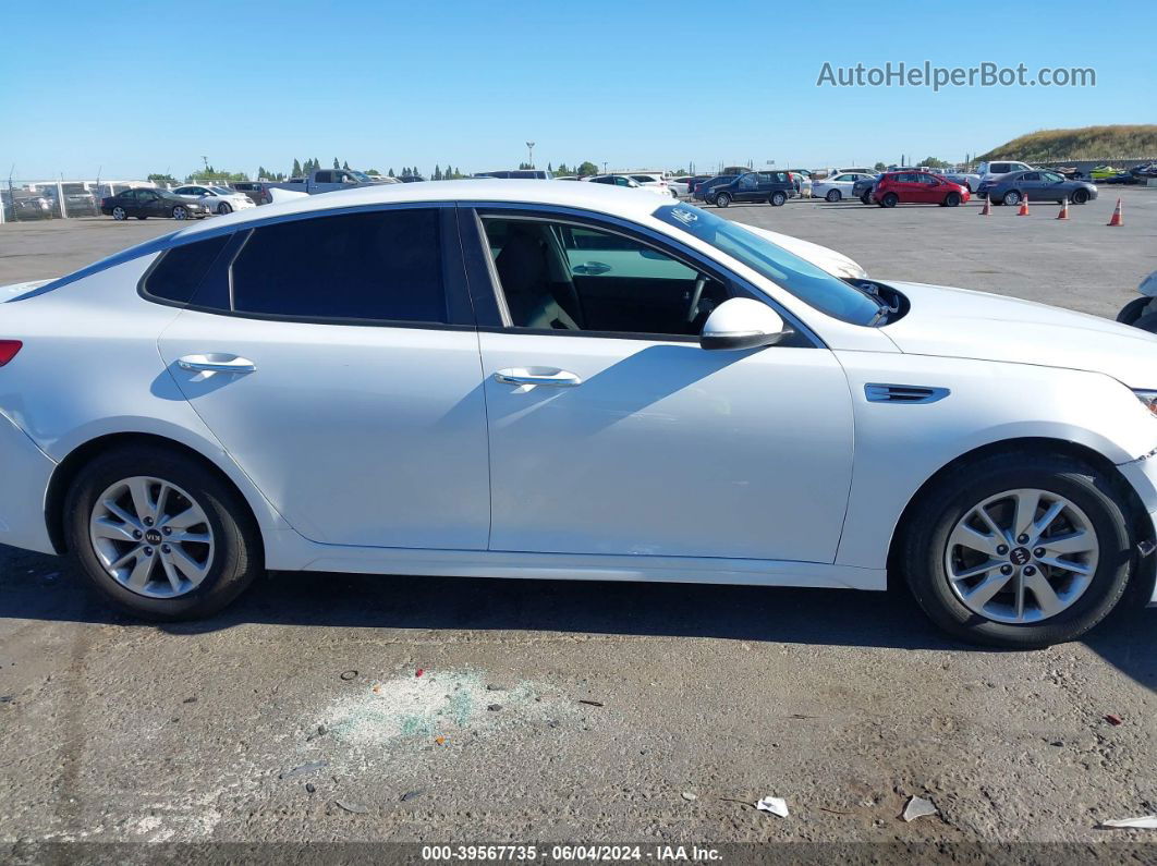 2018 Kia Optima Lx White vin: 5XXGT4L33JG177175