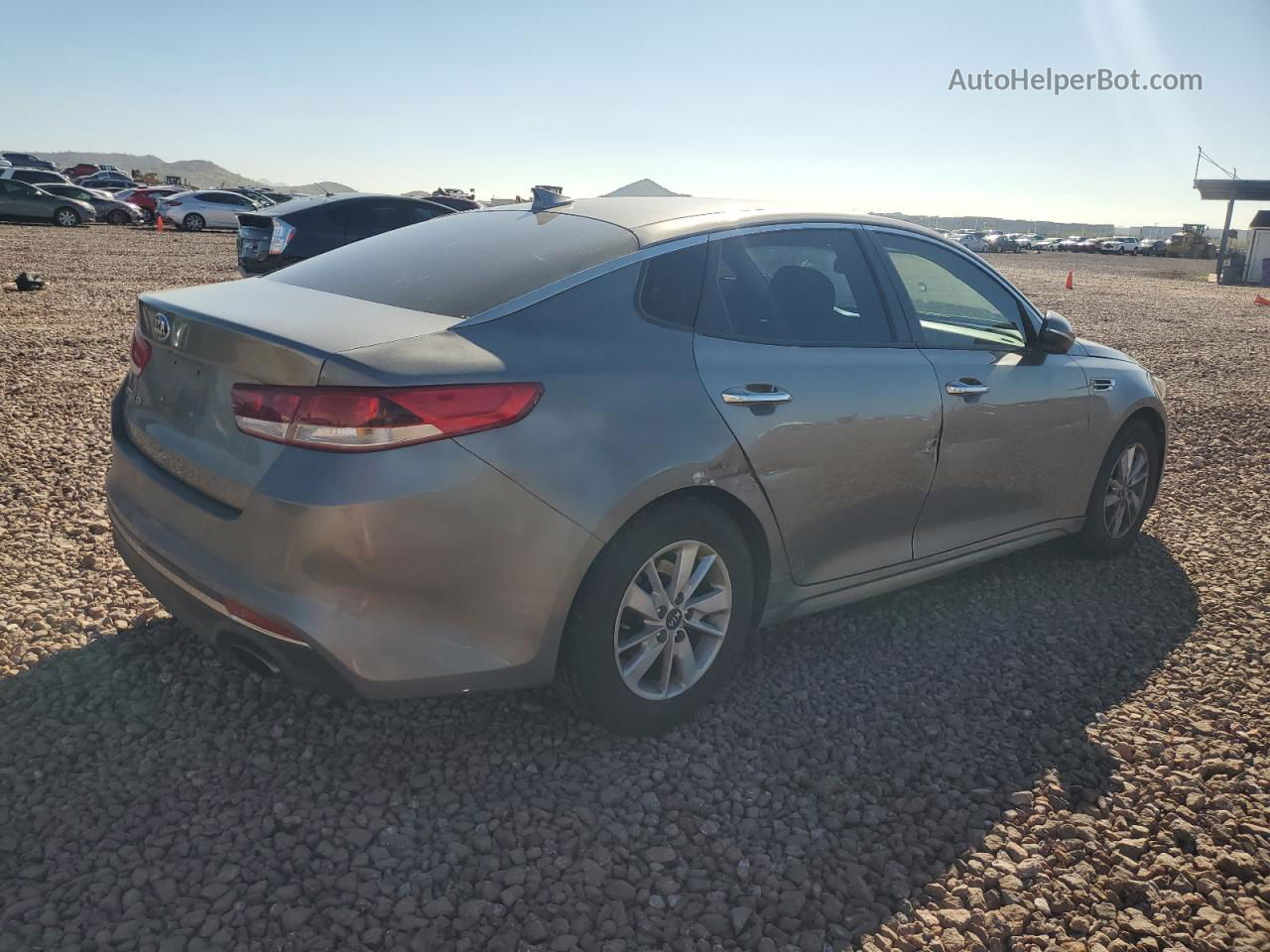 2018 Kia Optima Lx Серый vin: 5XXGT4L33JG197412