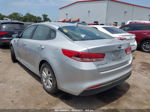 2018 Kia Optima Lx Серебряный vin: 5XXGT4L33JG198947