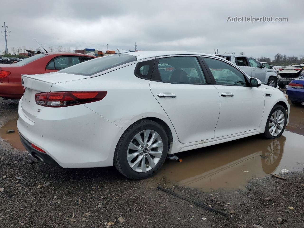 2018 Kia Optima Lx Белый vin: 5XXGT4L33JG201104