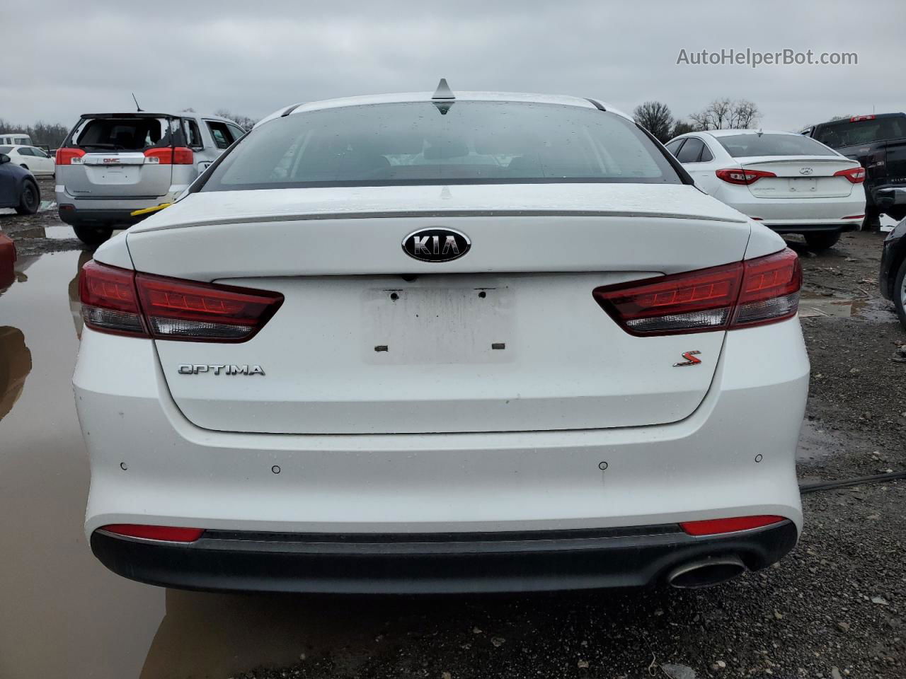 2018 Kia Optima Lx White vin: 5XXGT4L33JG201104