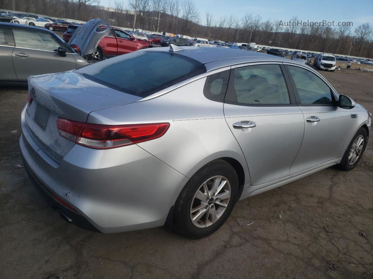 2018 Kia Optima Lx Silver vin: 5XXGT4L33JG208098