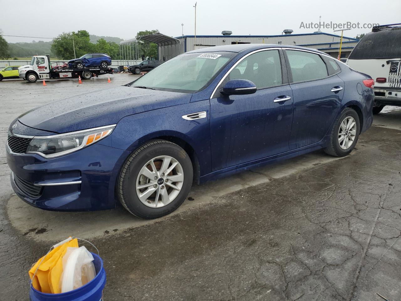 2018 Kia Optima Lx Blue vin: 5XXGT4L33JG217075