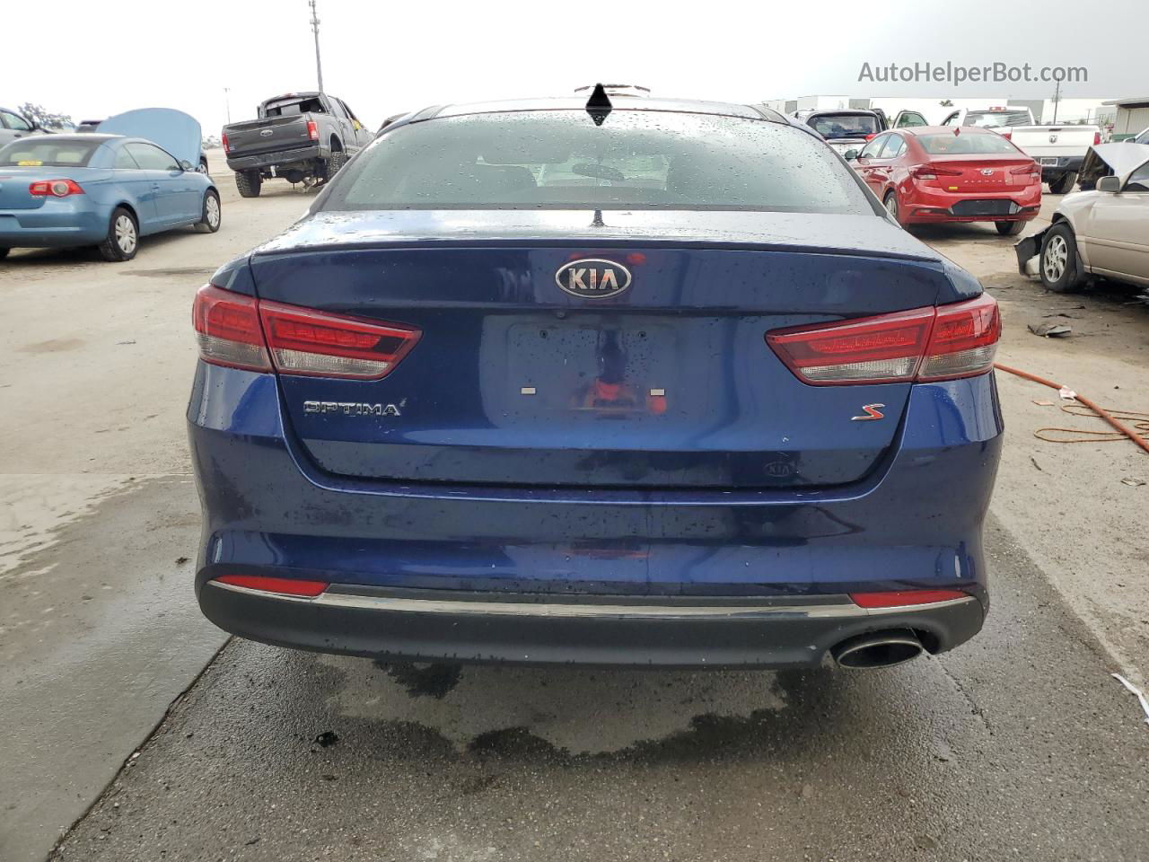 2018 Kia Optima Lx Blue vin: 5XXGT4L33JG241327