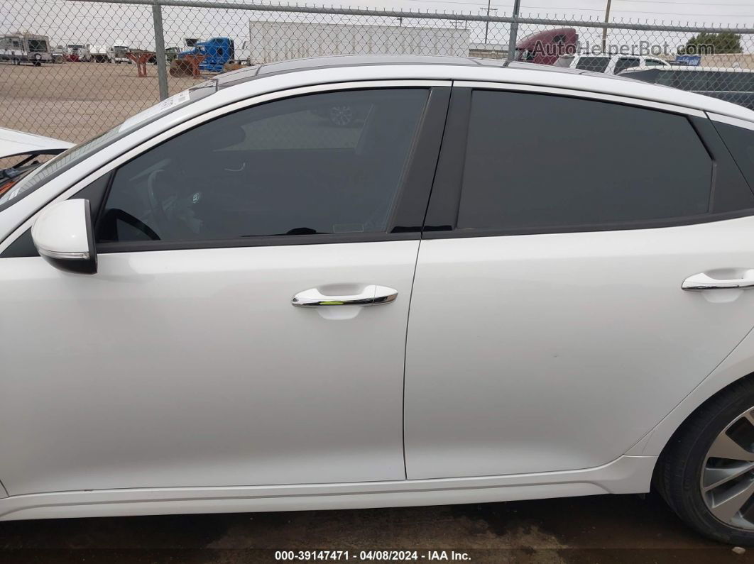 2018 Kia Optima S White vin: 5XXGT4L33JG247001