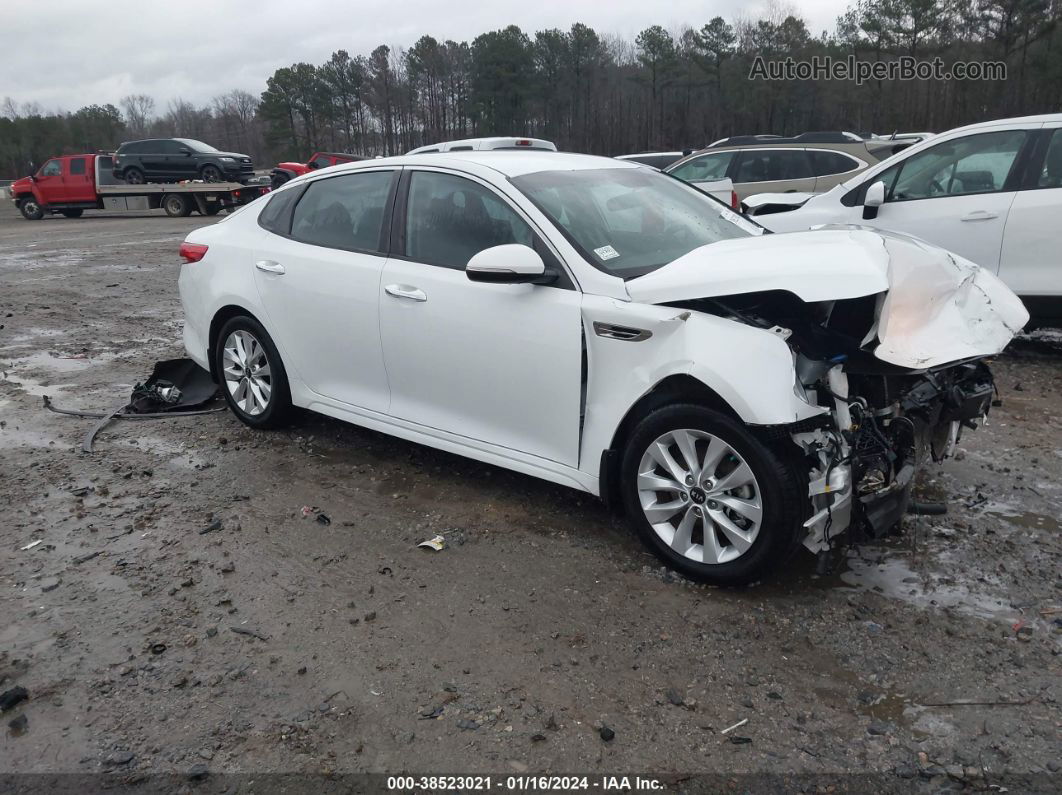 2018 Kia Optima Lx White vin: 5XXGT4L33JG251436