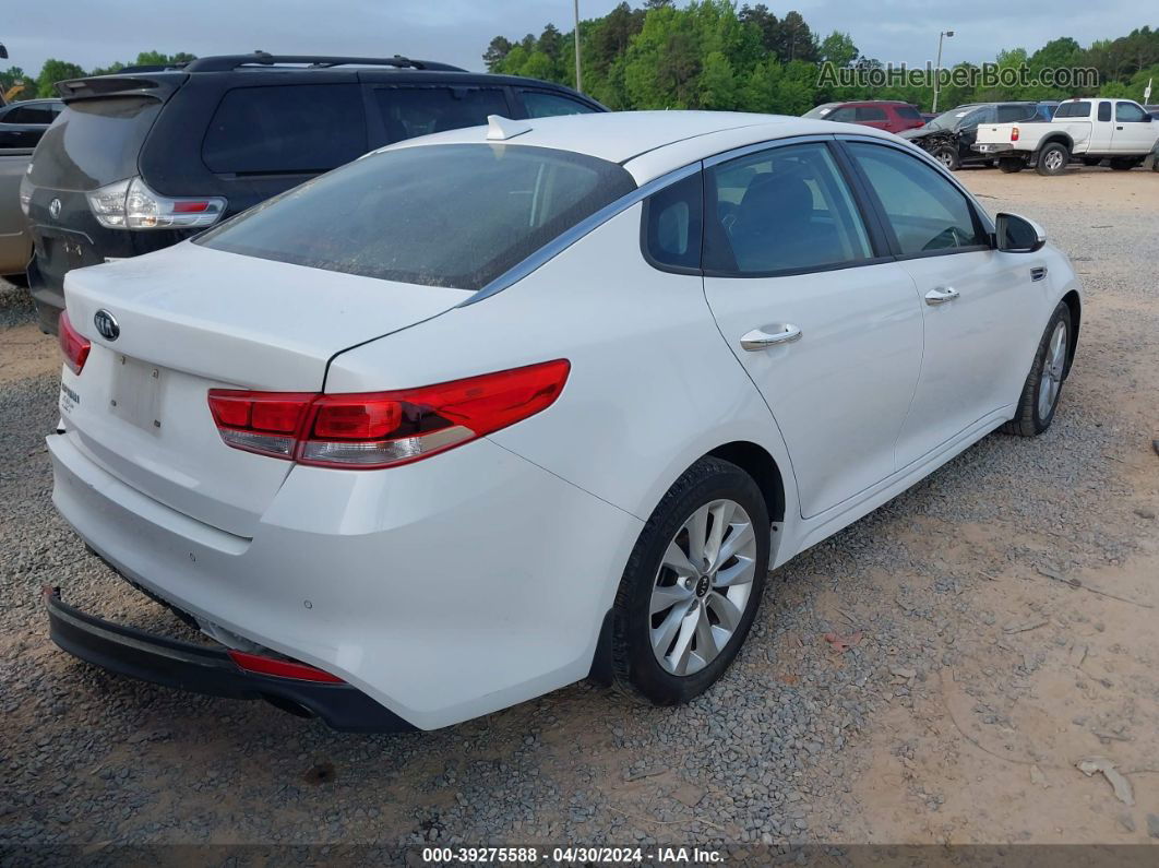 2018 Kia Optima Lx White vin: 5XXGT4L33JG255163