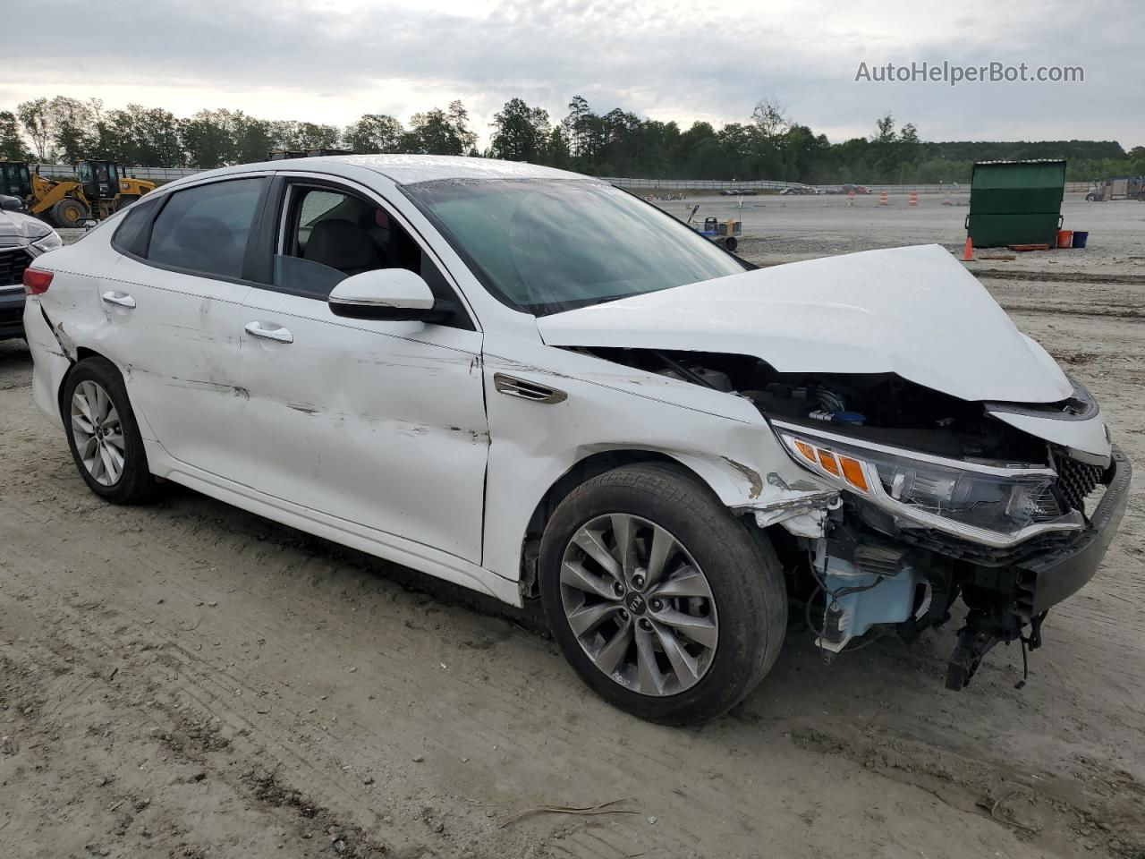 2018 Kia Optima Lx White vin: 5XXGT4L33JG271010