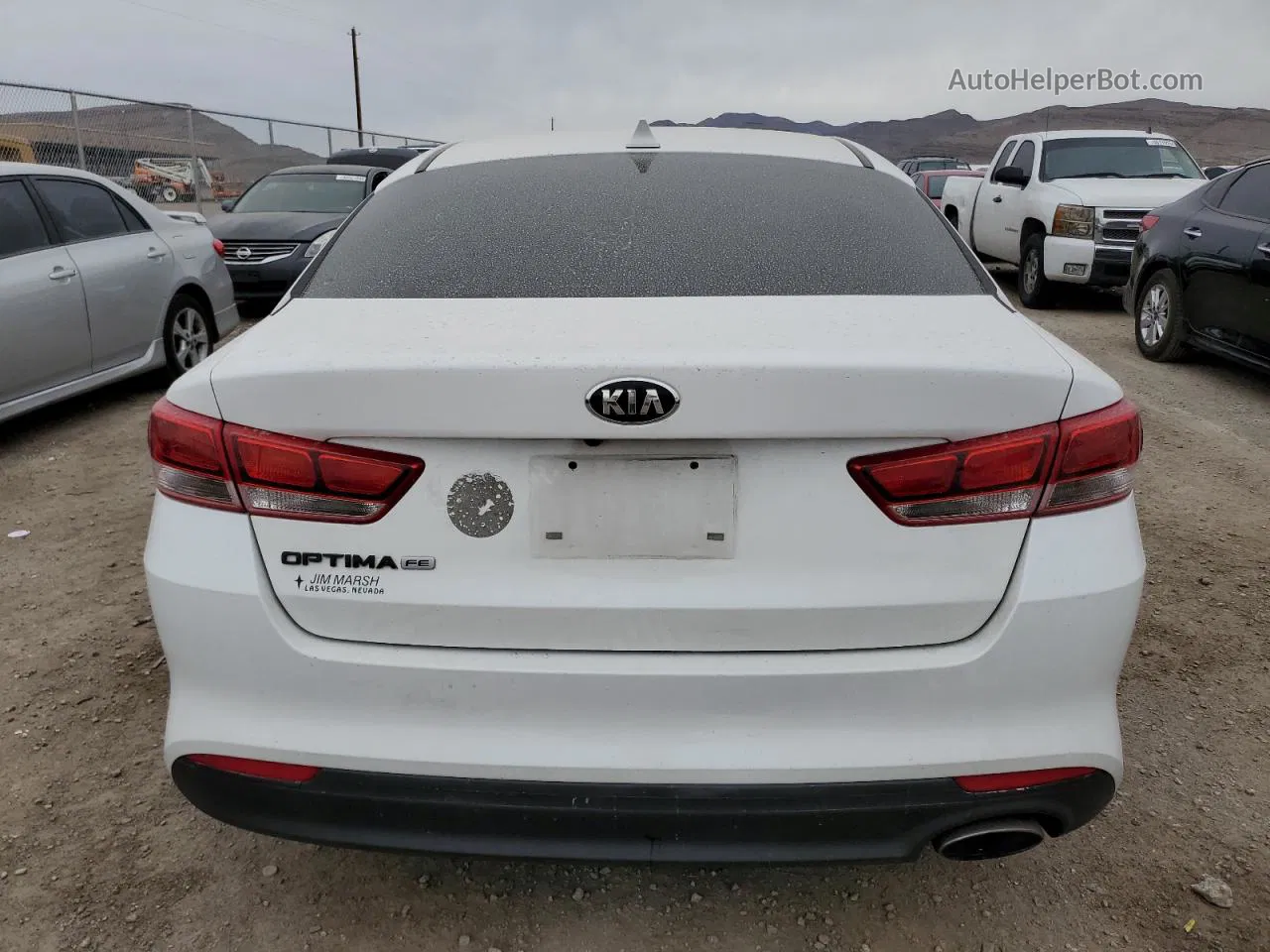 2017 Kia Optima Lx White vin: 5XXGT4L34HG135981