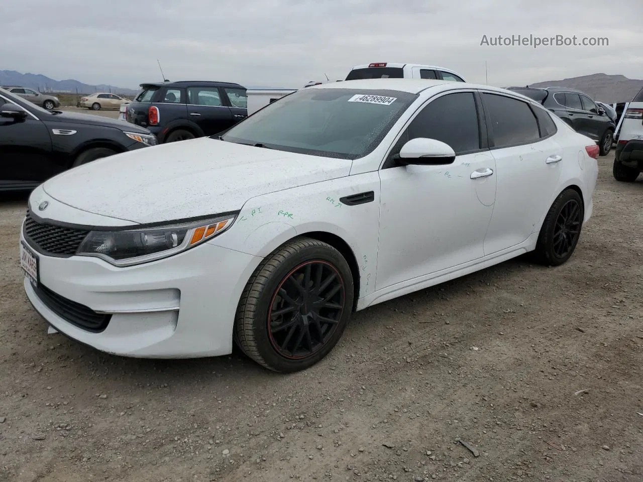 2017 Kia Optima Lx White vin: 5XXGT4L34HG135981