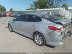 2017 Kia Optima Lx Серебряный vin: 5XXGT4L34HG149282