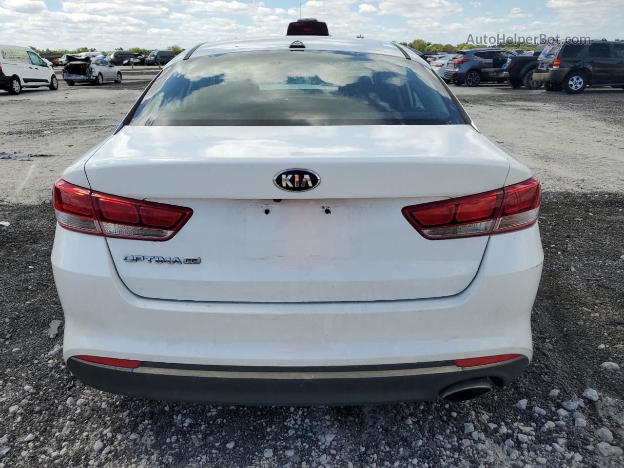 2017 Kia Optima Lx White vin: 5XXGT4L34HG158693